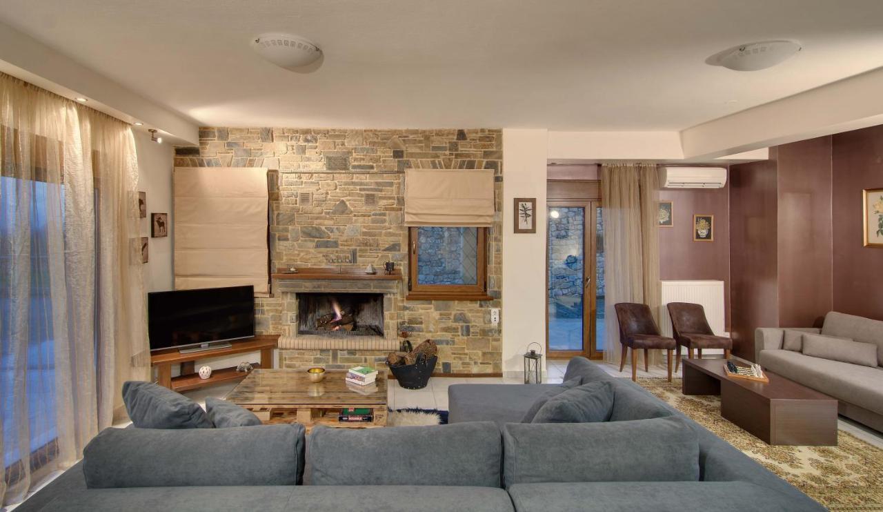 Country Place Apartment With Mountains View 约阿尼纳 外观 照片